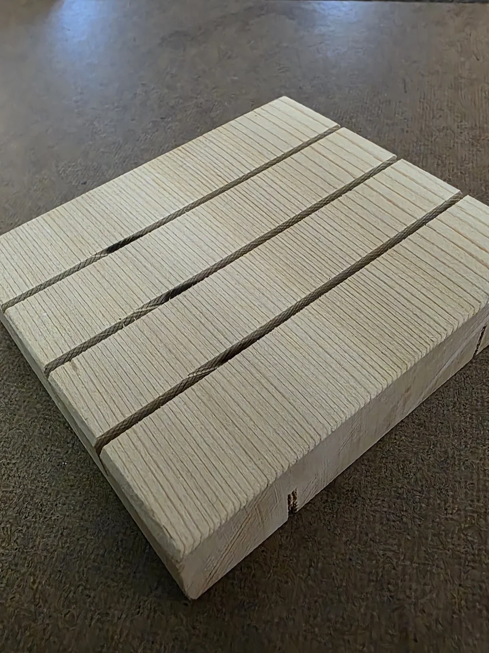 Kitsch natural wood